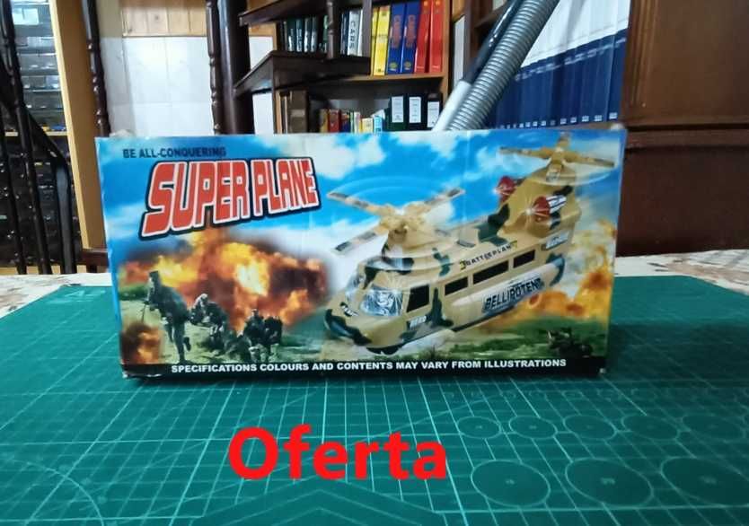 Carro Telecomandado + Robôs + camiões etc.