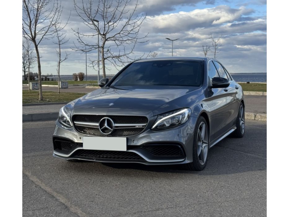 Mercedes W205 Комплект обвесов C63 AMG (бампера, пороги, насадки)