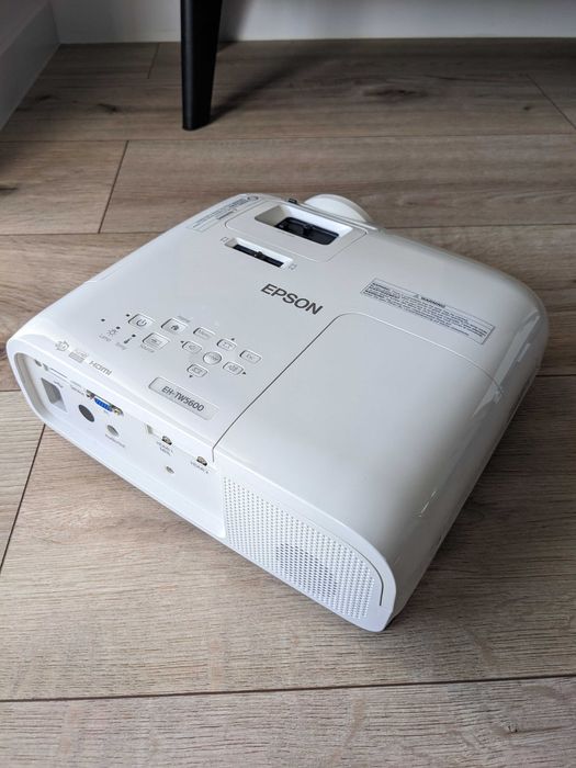 Projektor Full HD Epson EH-TW5650