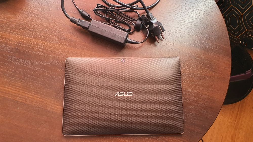 tablet Asus 32 gb pamięci Android 6 brak Play marketu + zasilacz