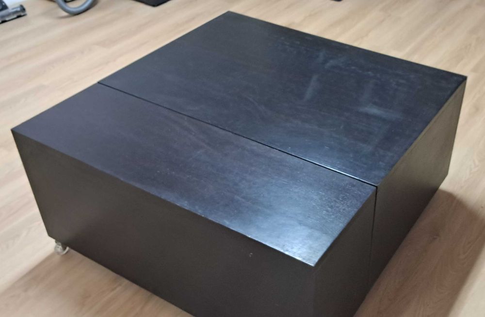 Mesa de centro / Baú em madeira wengué