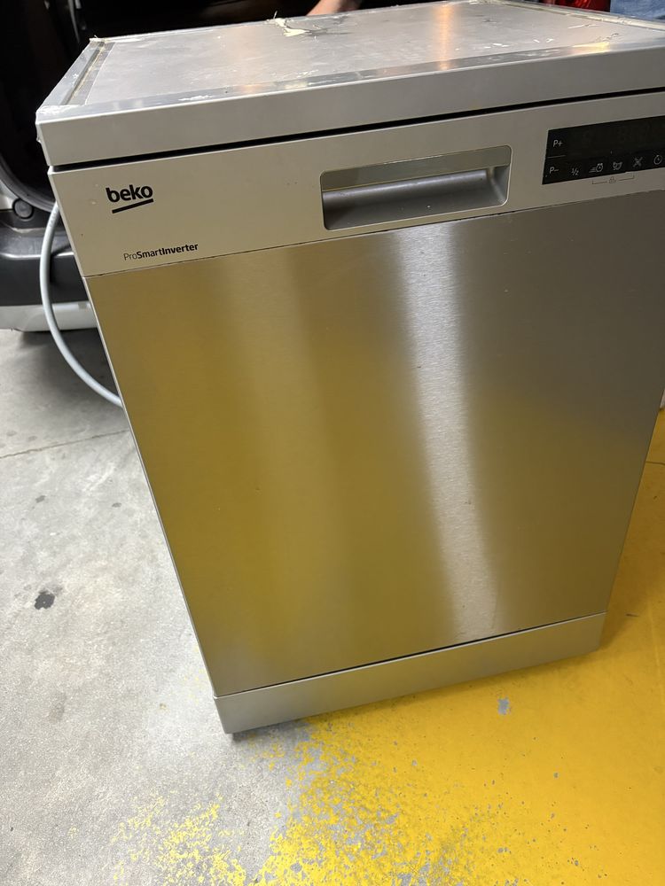 Vendo maquina de lavar loiça Inox