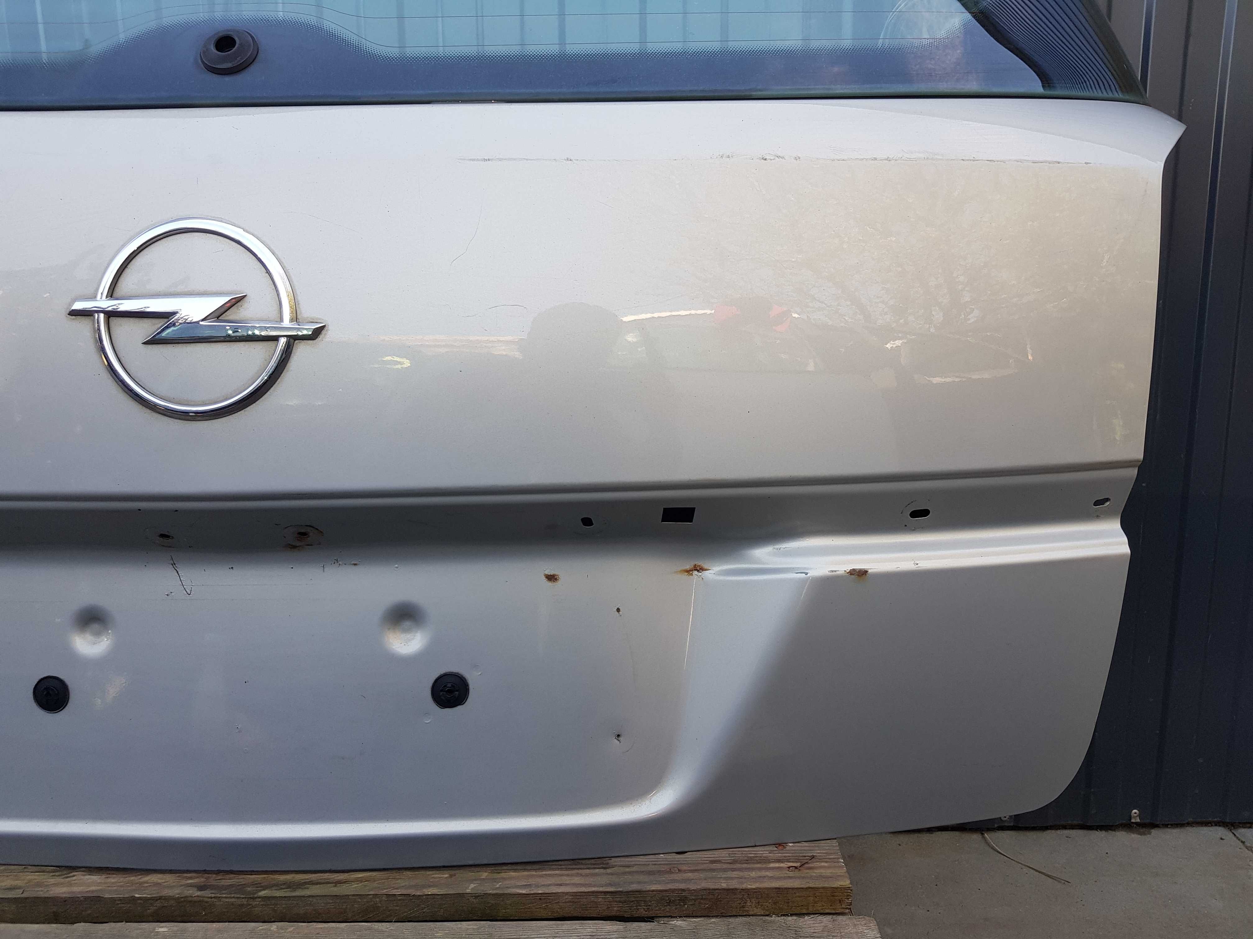 Opel Astra H Kombi Klapa Bagażnika Kolor Z167