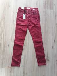 Nowe bordowe jeansy skinny we wzory W28 gemma print