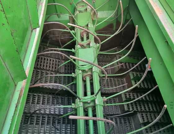 Комбайн зернозбиральний John Deere 1188 Hydro 4