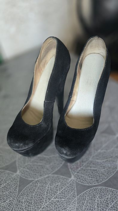 Стріпи 3. Взуття для полденс. БУ стріли. Високі підбори.