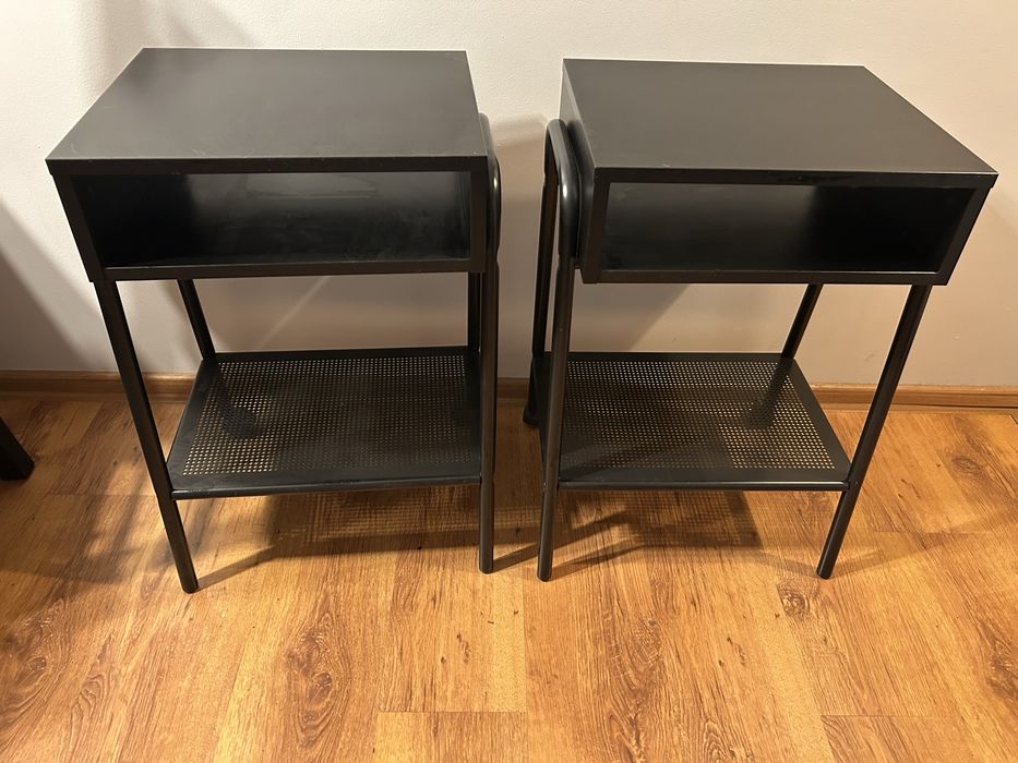 Czarne szafki nocne