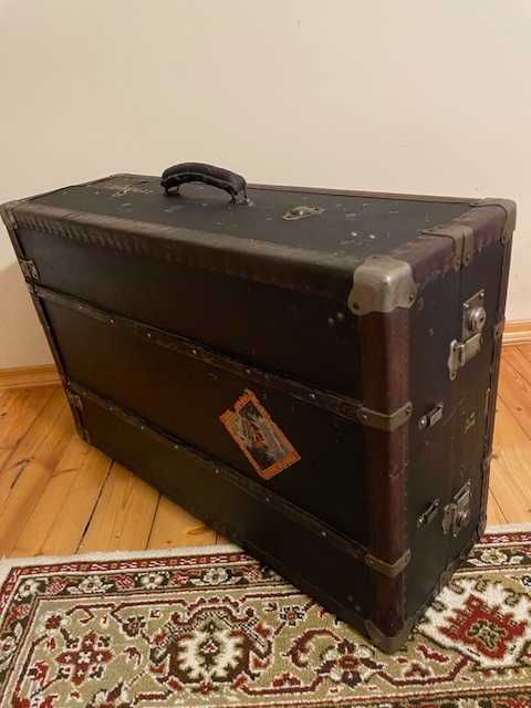 przedwojenna walizka