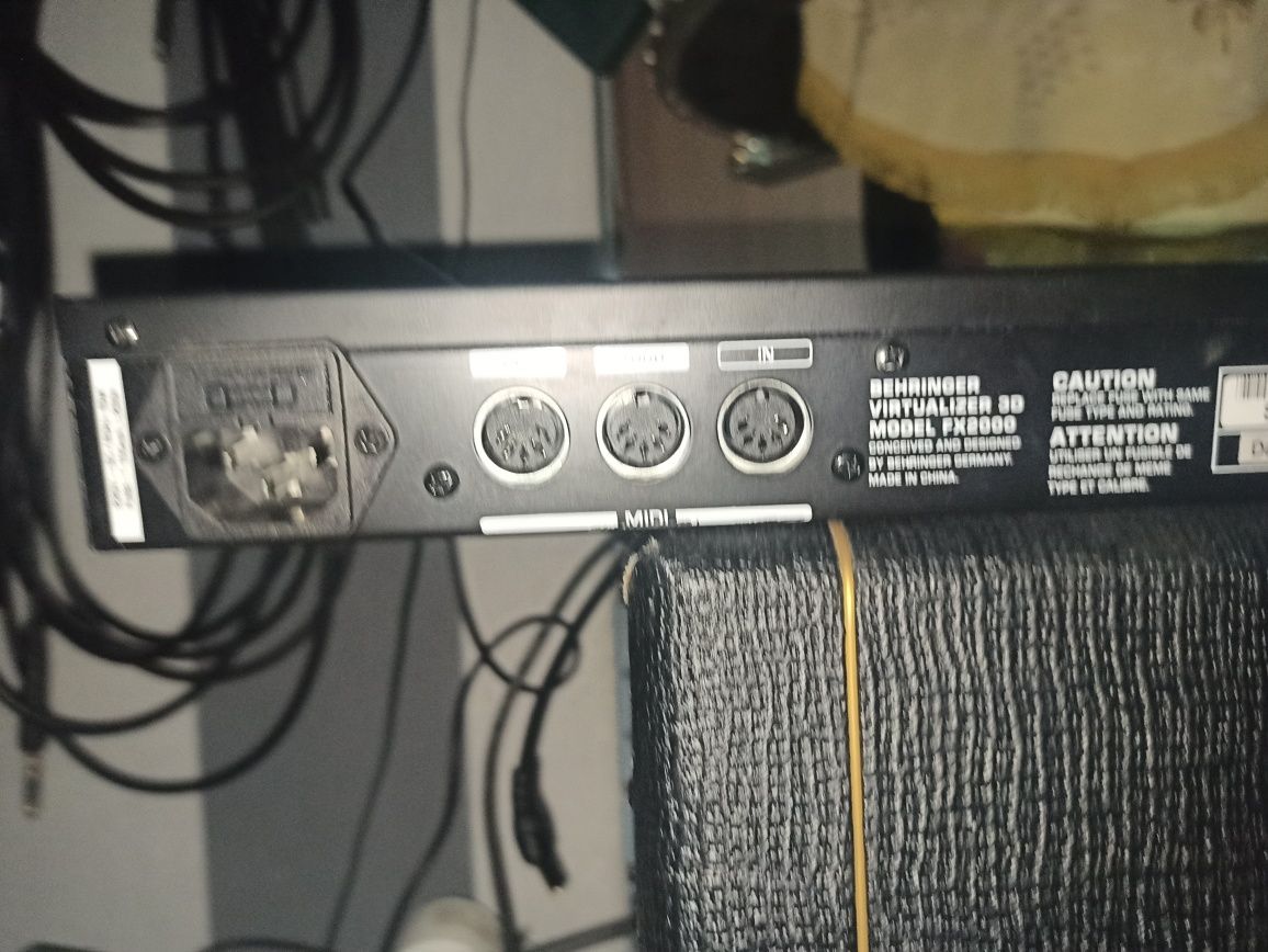 Behringer Virtualizer 3D FX 2000