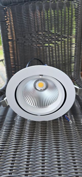 Lampy ledowe halogen wpuszczana w sufit