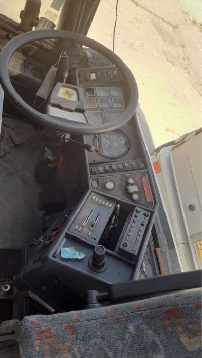 Продам автобус Neoplan N216 під ремонт або на розборку.