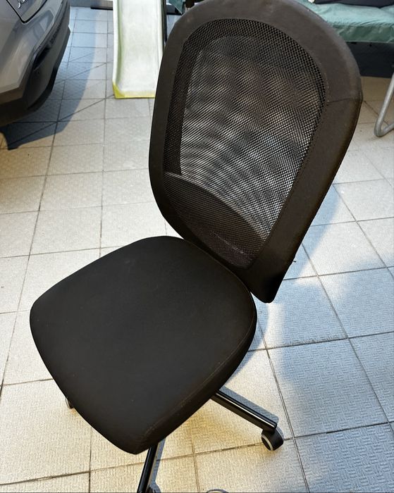 Cadeira ikea preta