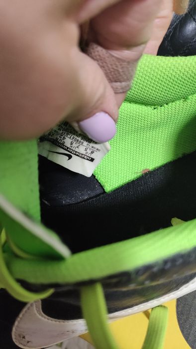 Buty do piłki nożnej 42