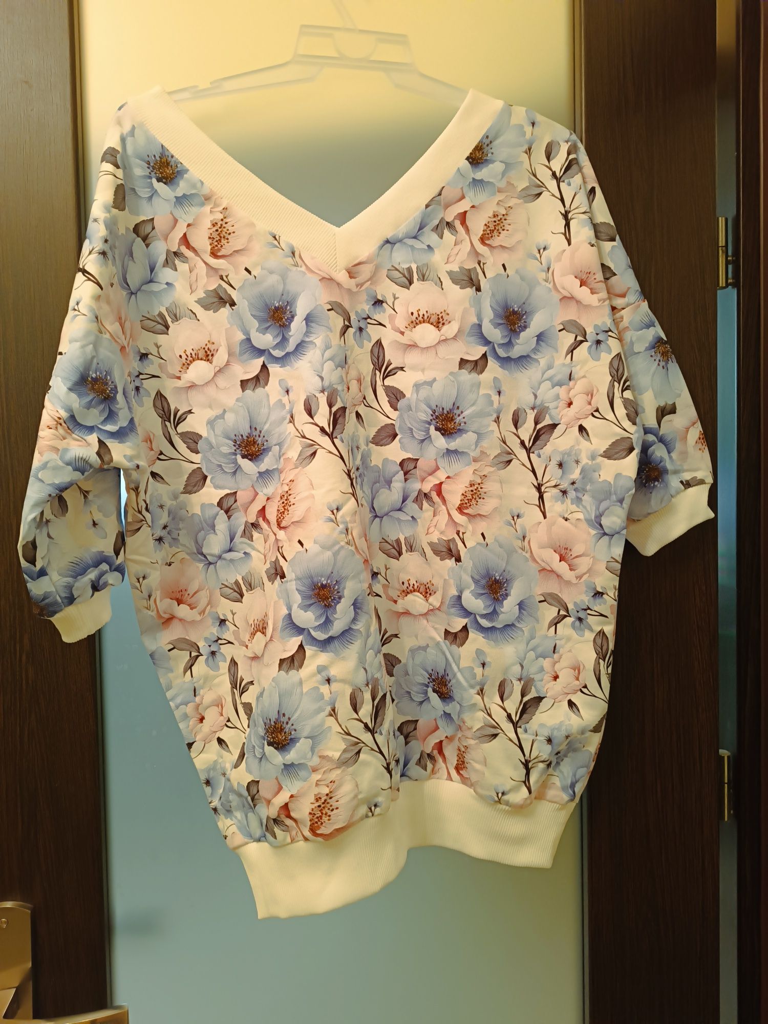 Nowa bluza w kwiaty