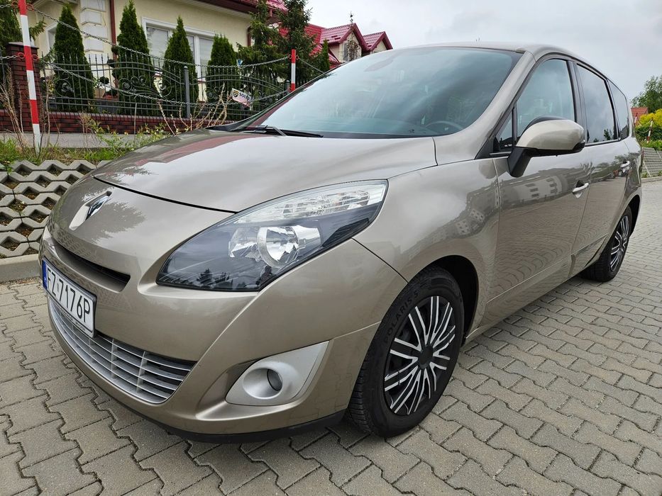 Renault Grand Scenic 1.6 110 KM, 6-biegów, zadbane auto w pewnym stanie