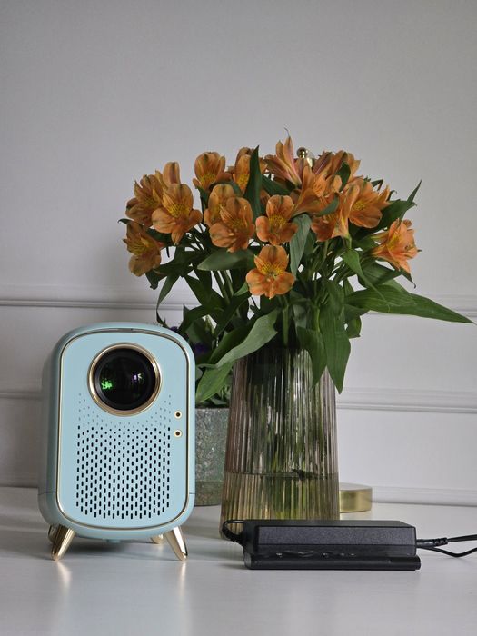 Projektor FullHD Panda Stella z Androidem stylowy Retro Tanio!