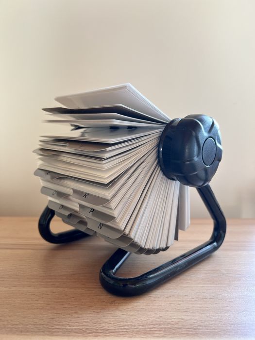 Wizytownik obrotowy na biurko SIGMA