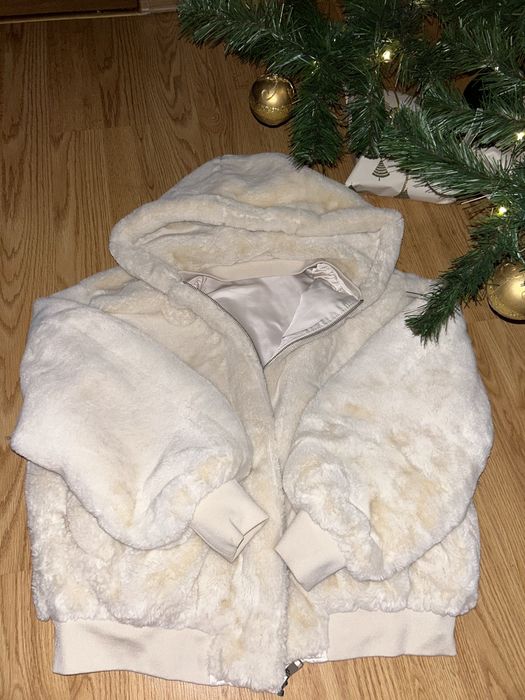 Двостороння бомбер/шубка від ZARA