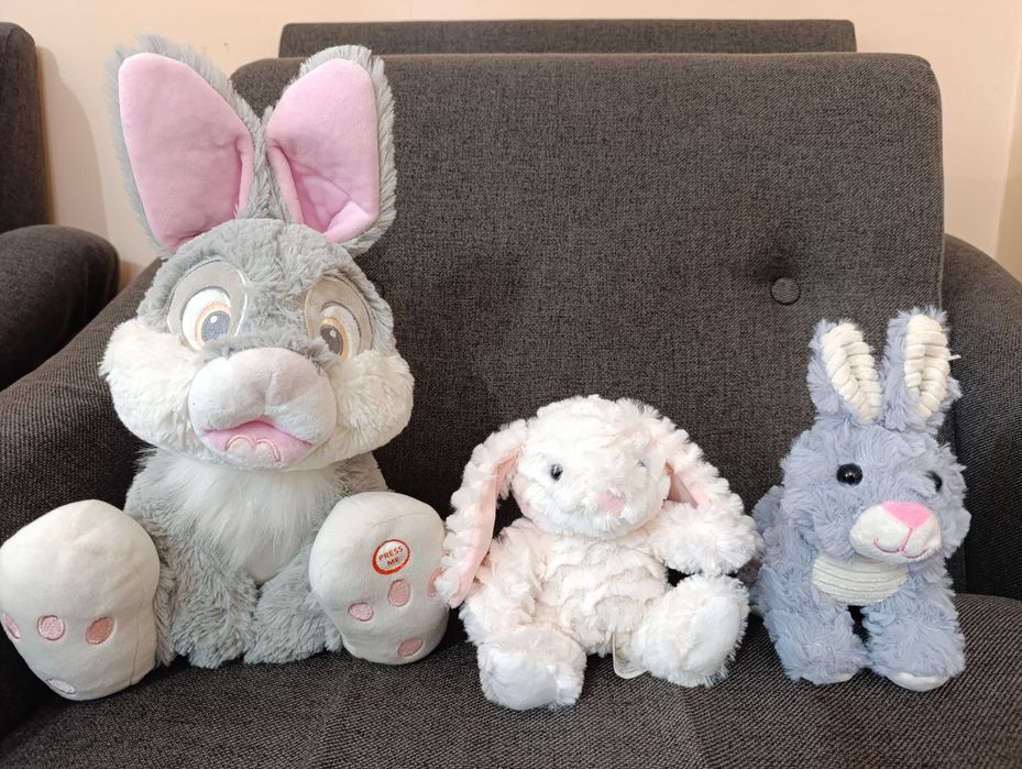 Кролики, зайчики м'які іграшки