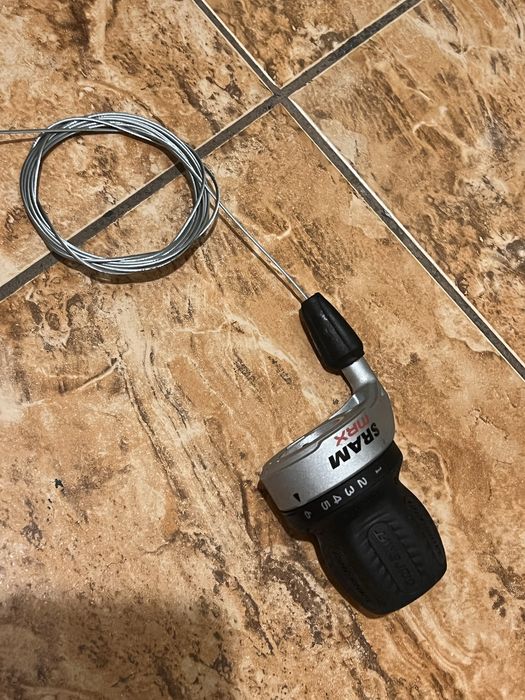 Manetka prawa 6 spd SRAM mrx grip SHIFT MAN41