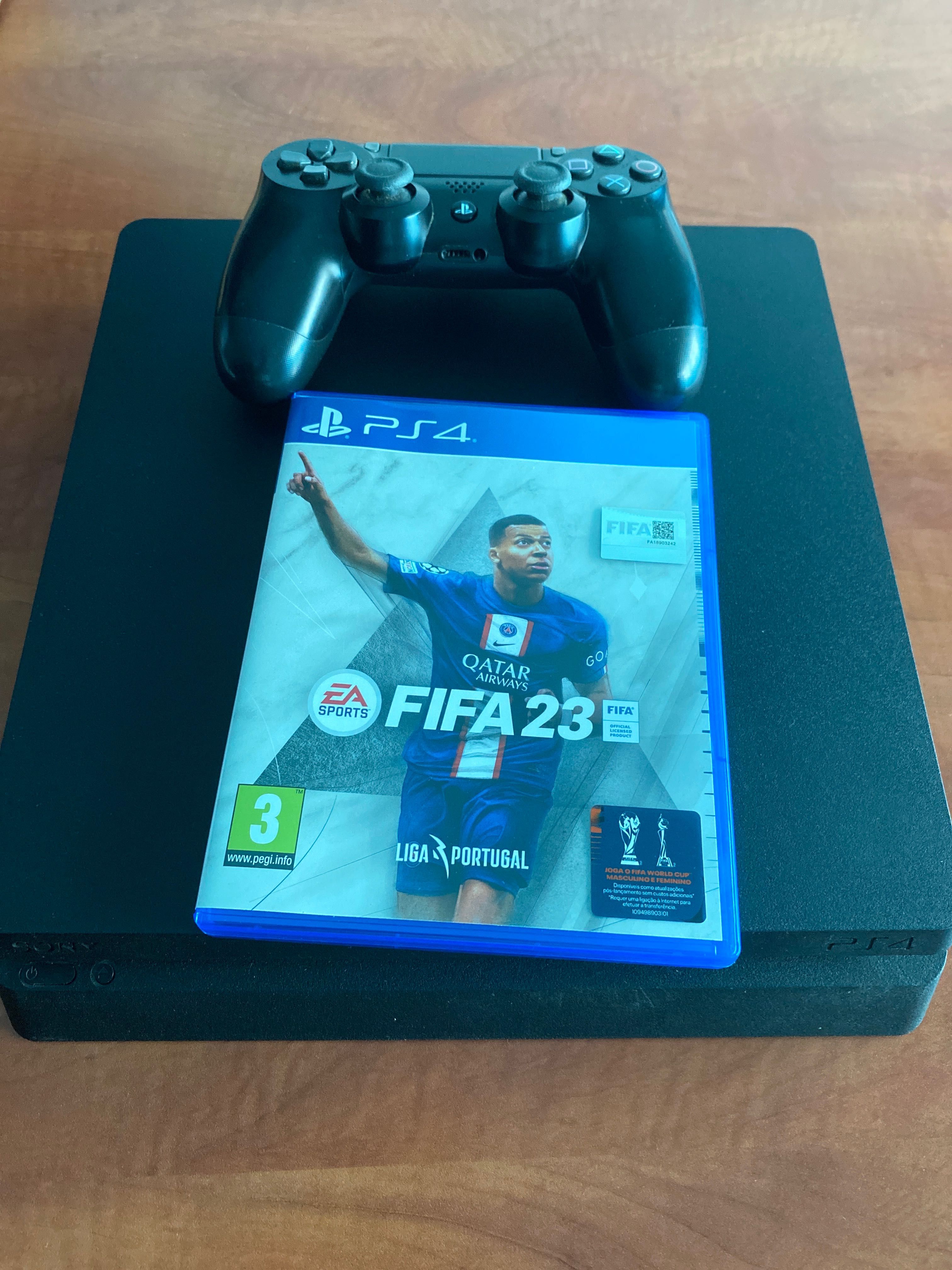 PlayStation 4 500Gb + Comando + FIFA 23(usada)