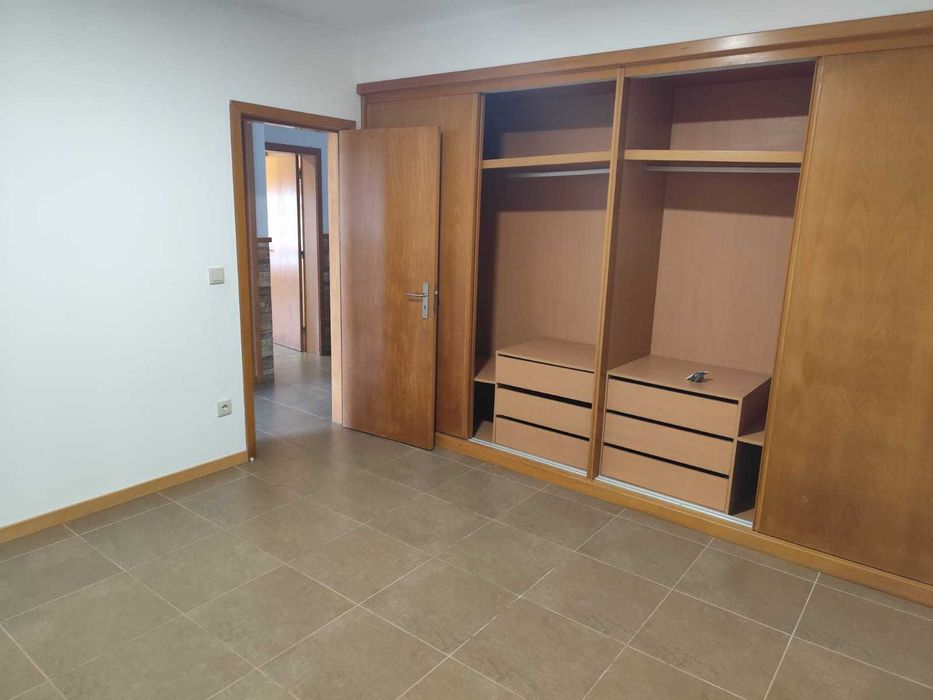 Arrenda-se Casa T3 Válega