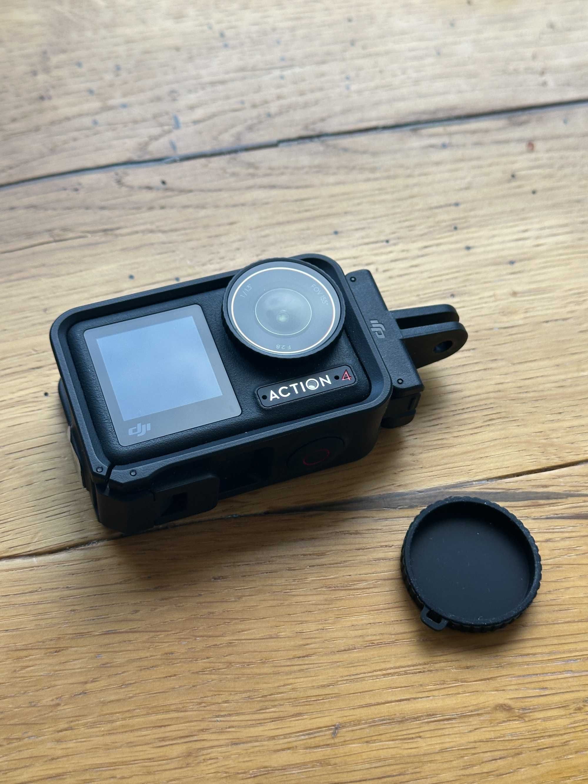 DJI Osmo Action 4 Essential Combo, ідеал + кріплення + microSD 256
