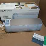 Ploter Cricut Maker 3.