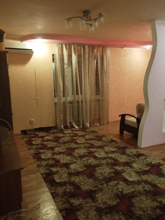 Сдам 2 из кв.возле метро Индустриальная