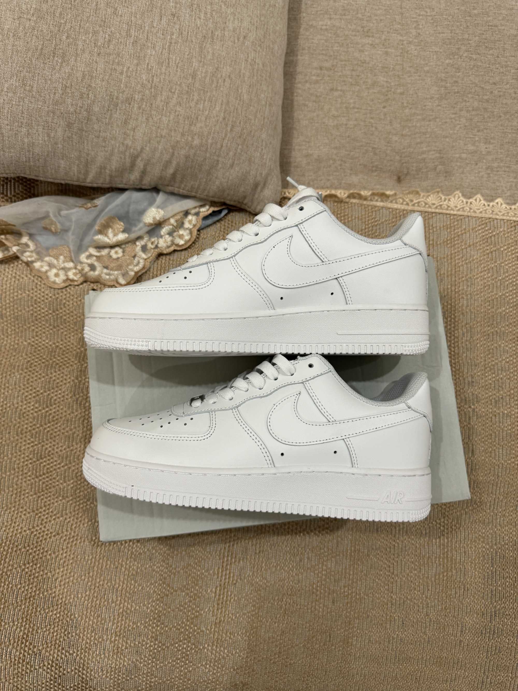 Nowy Nike AirForce1Low White Moda Rozmiar.37,5