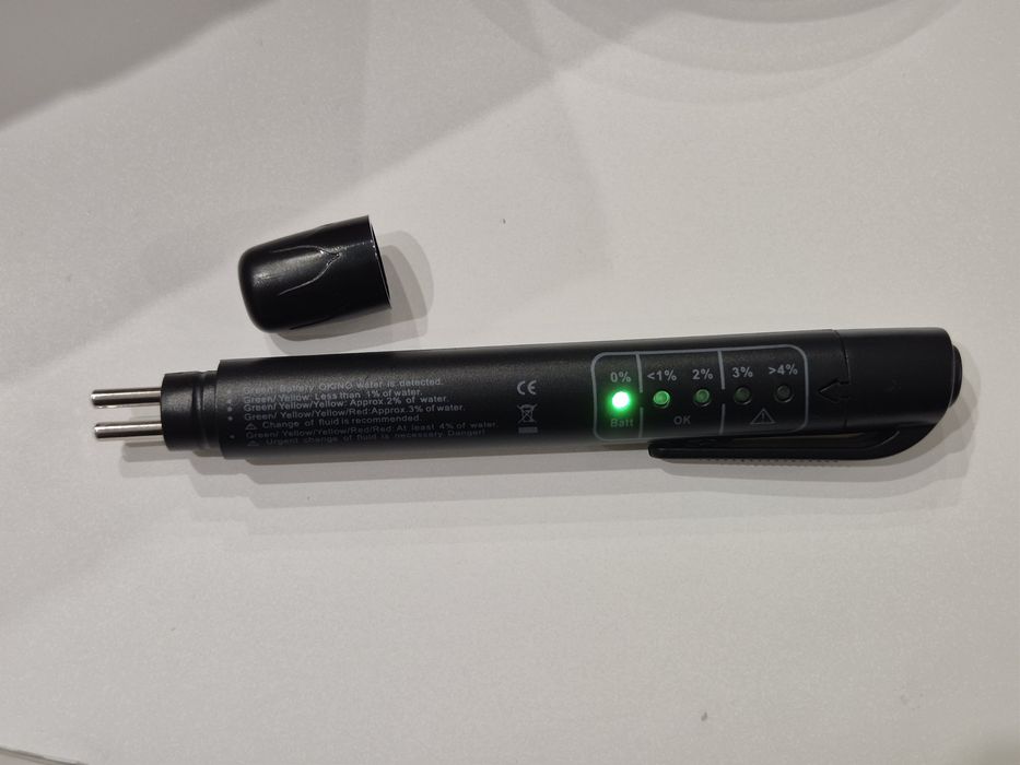 Тестер гальмівної рідини (перевірка наявності води)