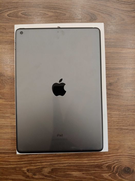 Sprzedam iPad 8 na 32 GB