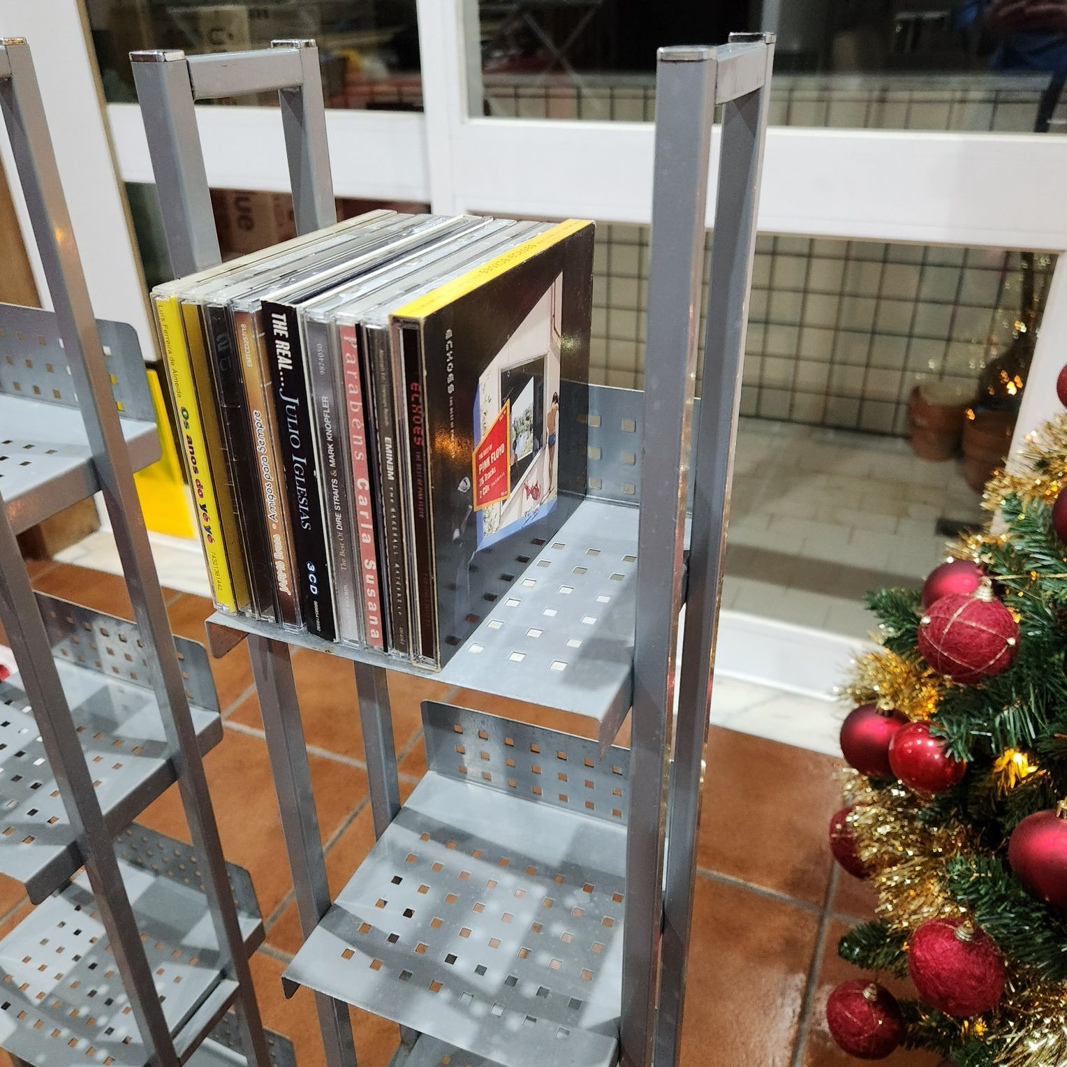 Estantes porta-cds