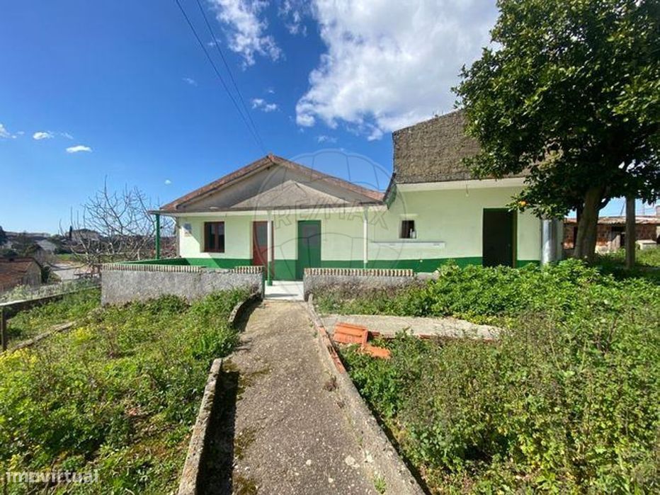 Moradia T2 para venda