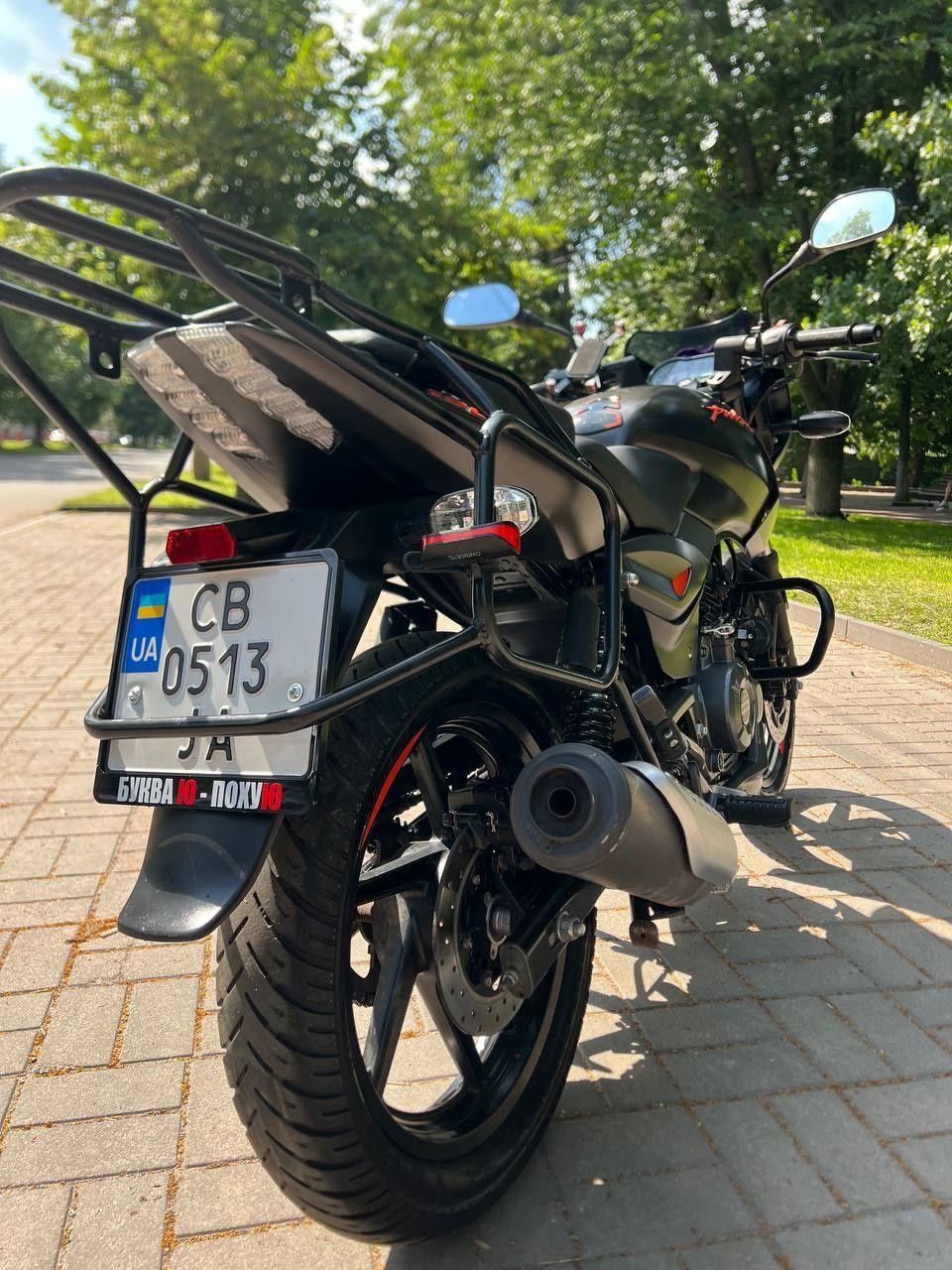 Bajaj pulsar 180