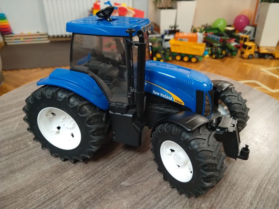 Sprzedam New Holland Bruder