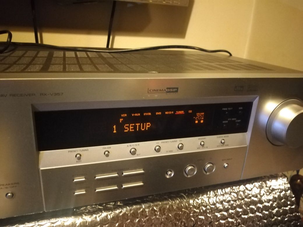 Amplificador Yamaha 7.1, mod RX V357