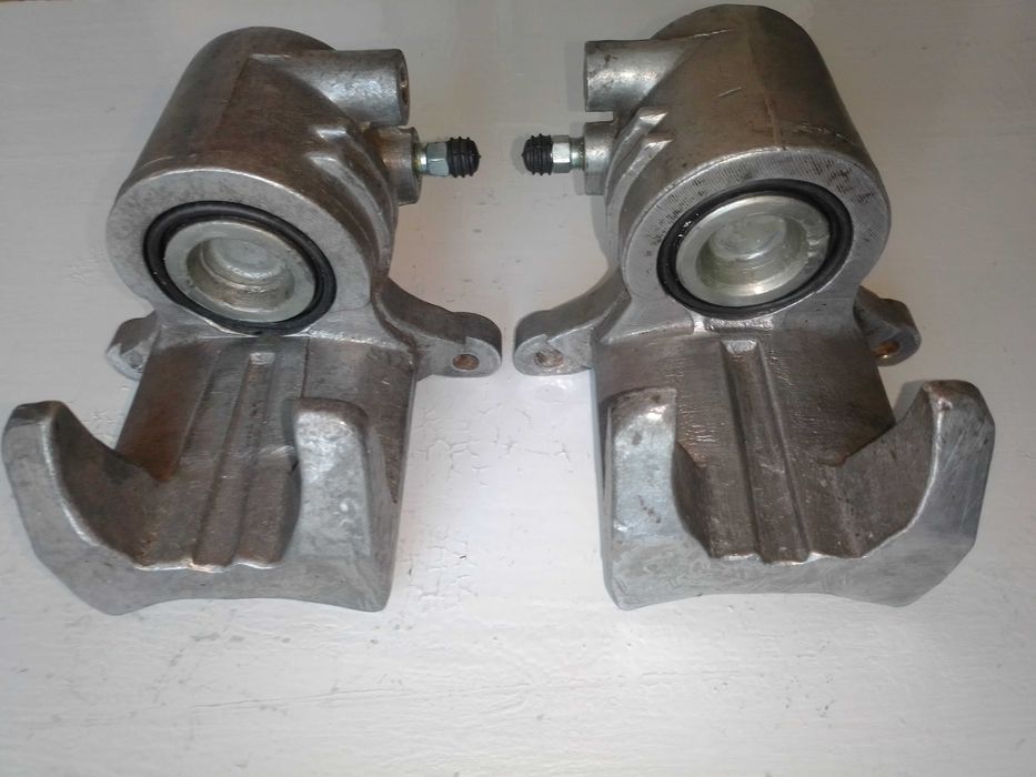 Тормозной суппорт передний  Таврия Славута .