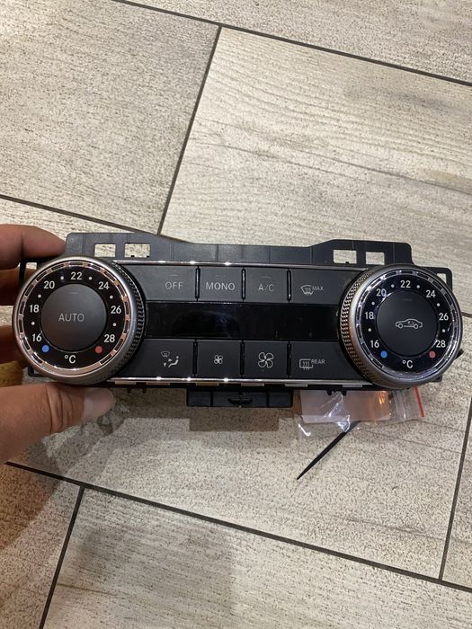 Блок климат контроля Mercedes w204(2009)