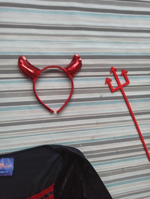 карнавальний маскарадний костюм 10-12 років чортівка для дівчинки