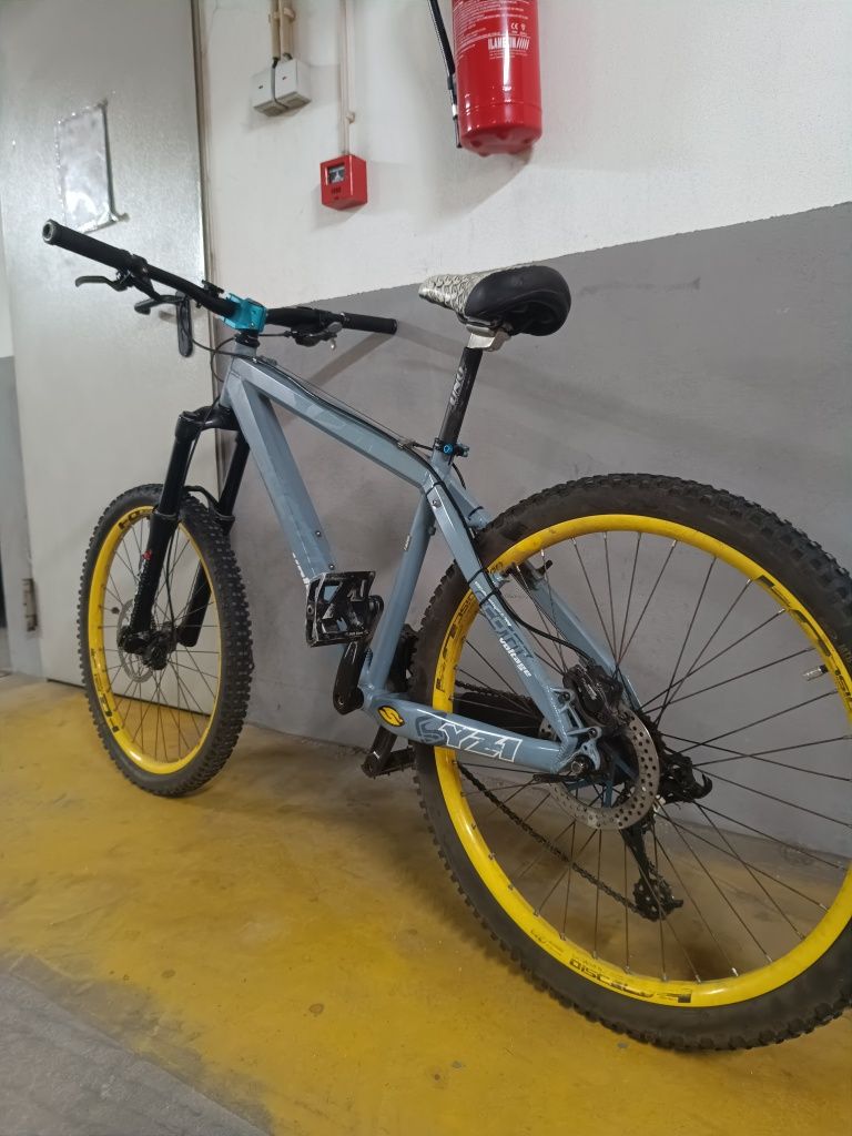 Bicicleta de dirtjump e freeride