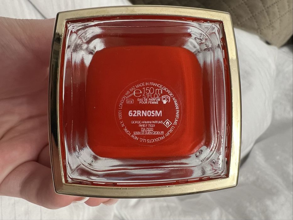 butelka flakon po GIORGIO ARMANI Si czerwona