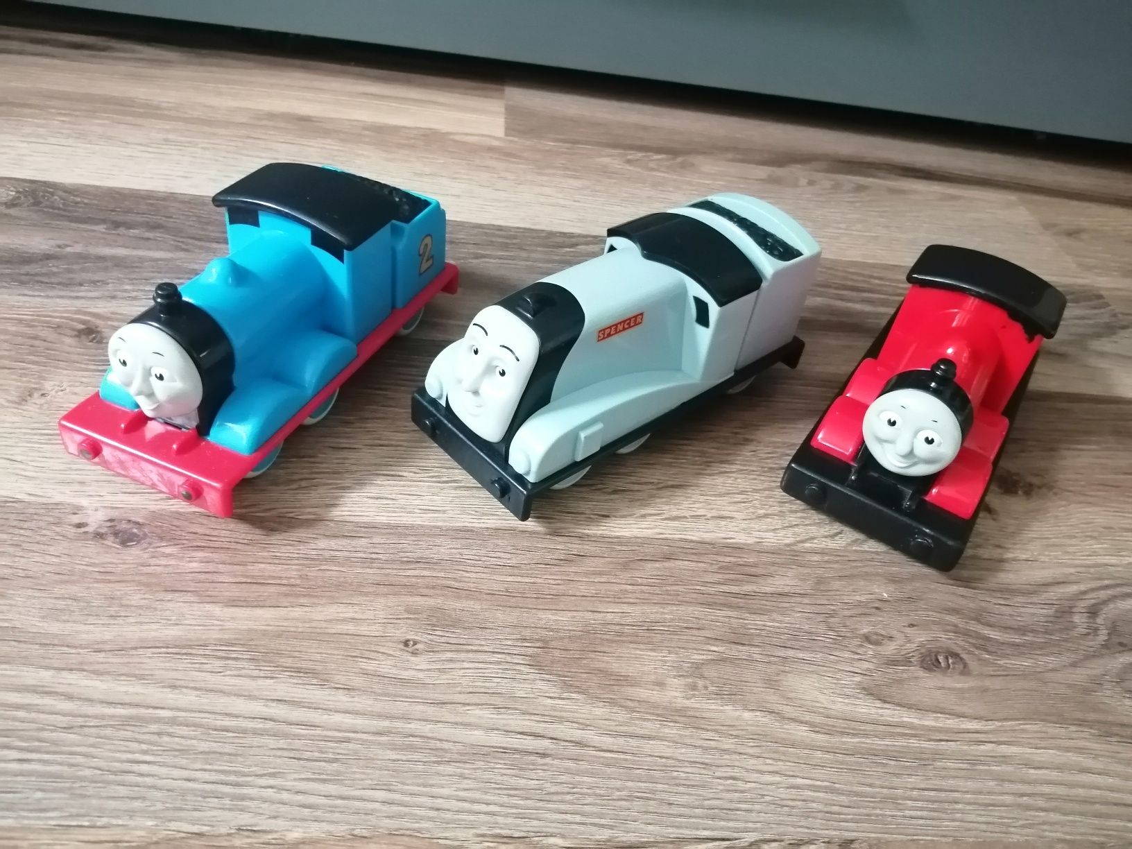Zabawki pociągi Tomek i przyjaciele