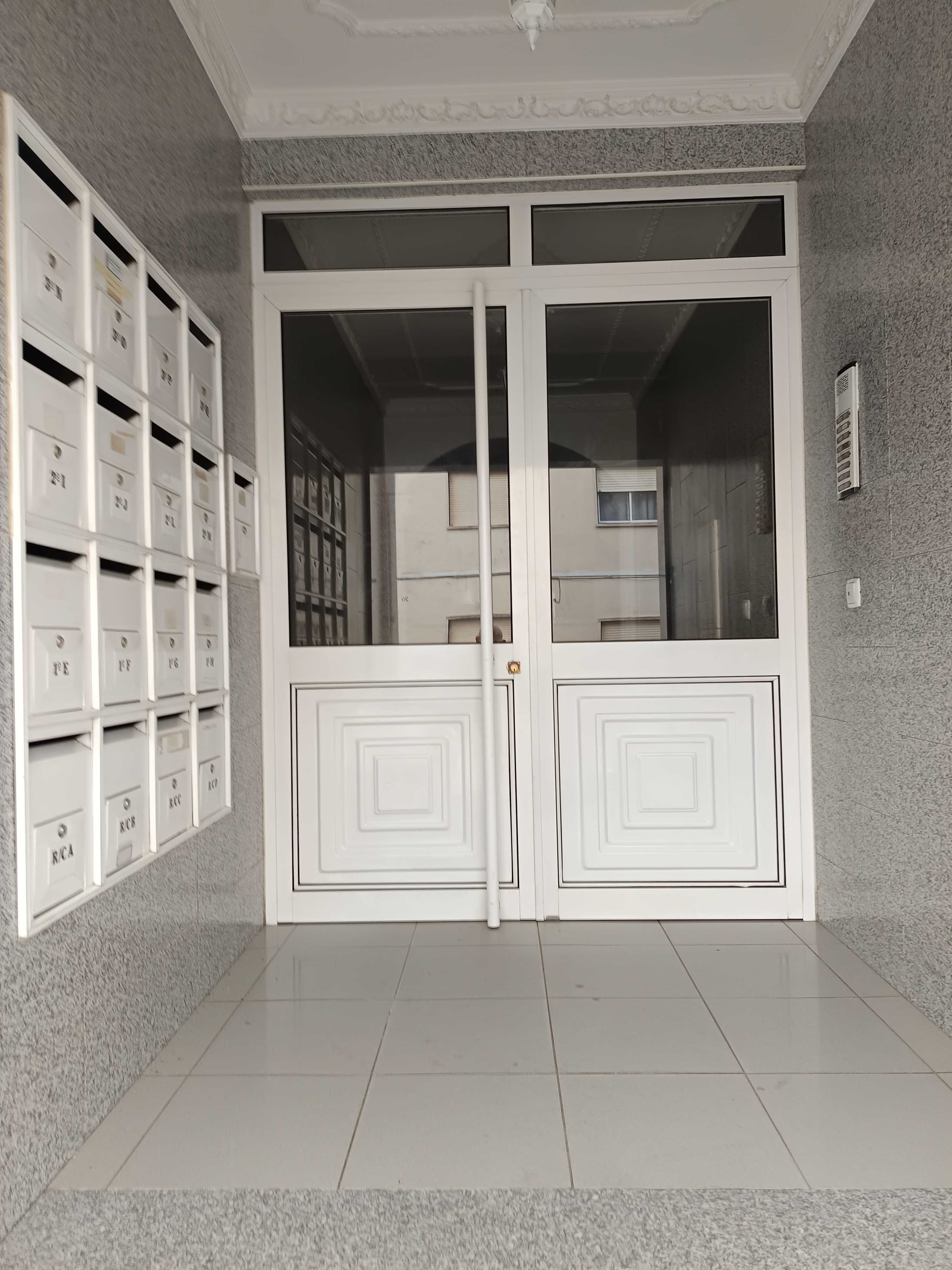 ABRANTES- Apartamento  T3 junto ao hospital
