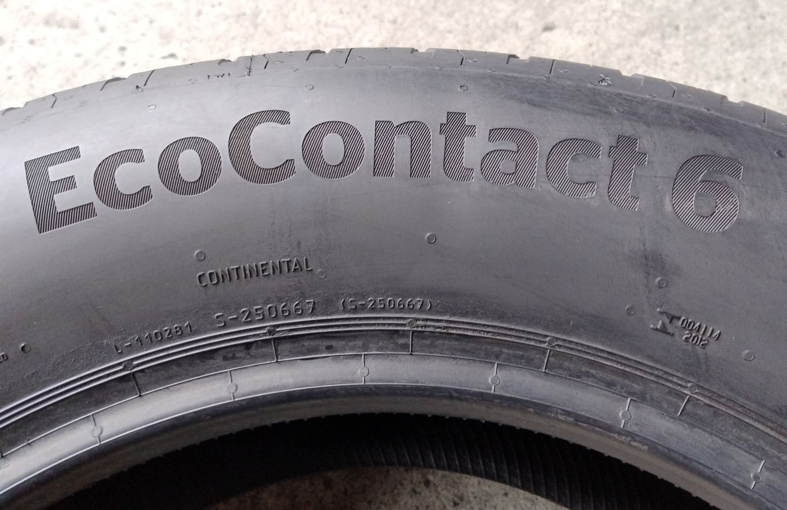 Шини літні R16 215/65 Continental Eco Contact 6