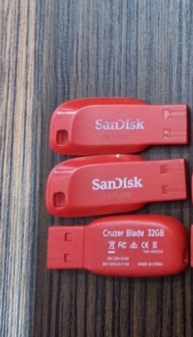 3szt Pendrive 32Gb SANDISK Cruzer Blade