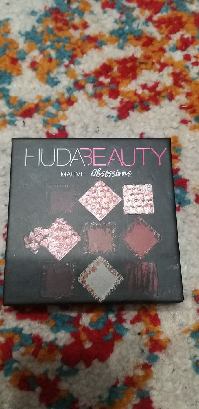 Huda beauty paleta mauve oryginał