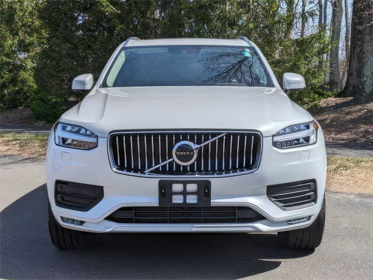 2022 Volvo XC90 T5 Momentum