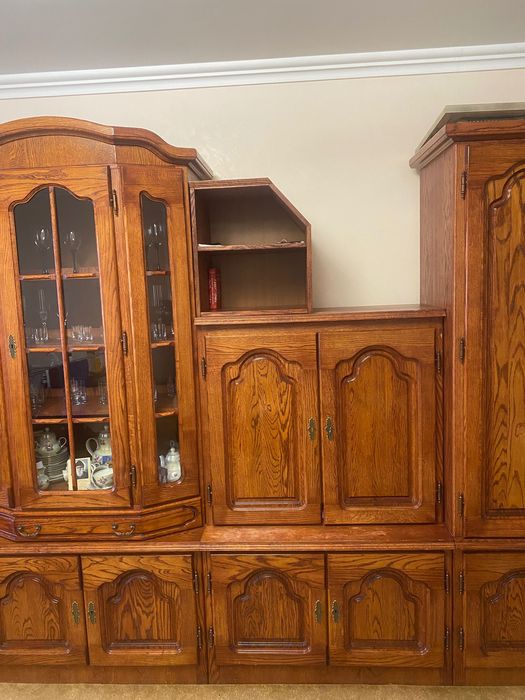 Меблі з натурального дерева!