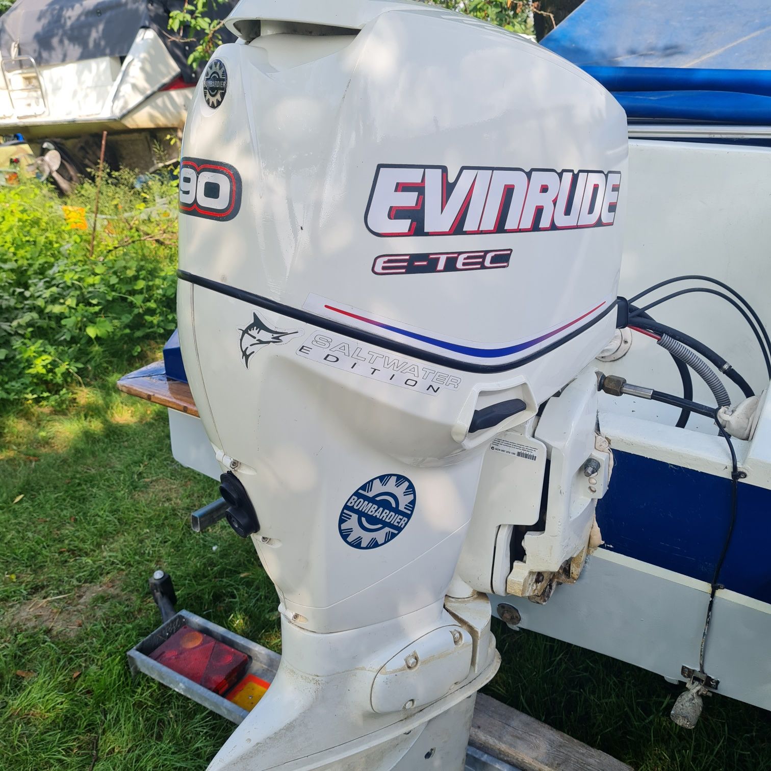 Evinrude etec 90